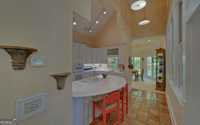 1700 Harbor Light Marina Road, Lavonia, GA 30553