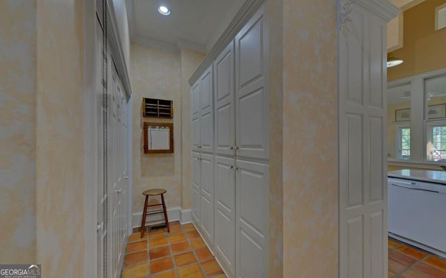 1700 Harbor Light Marina Road, Lavonia, GA 30553