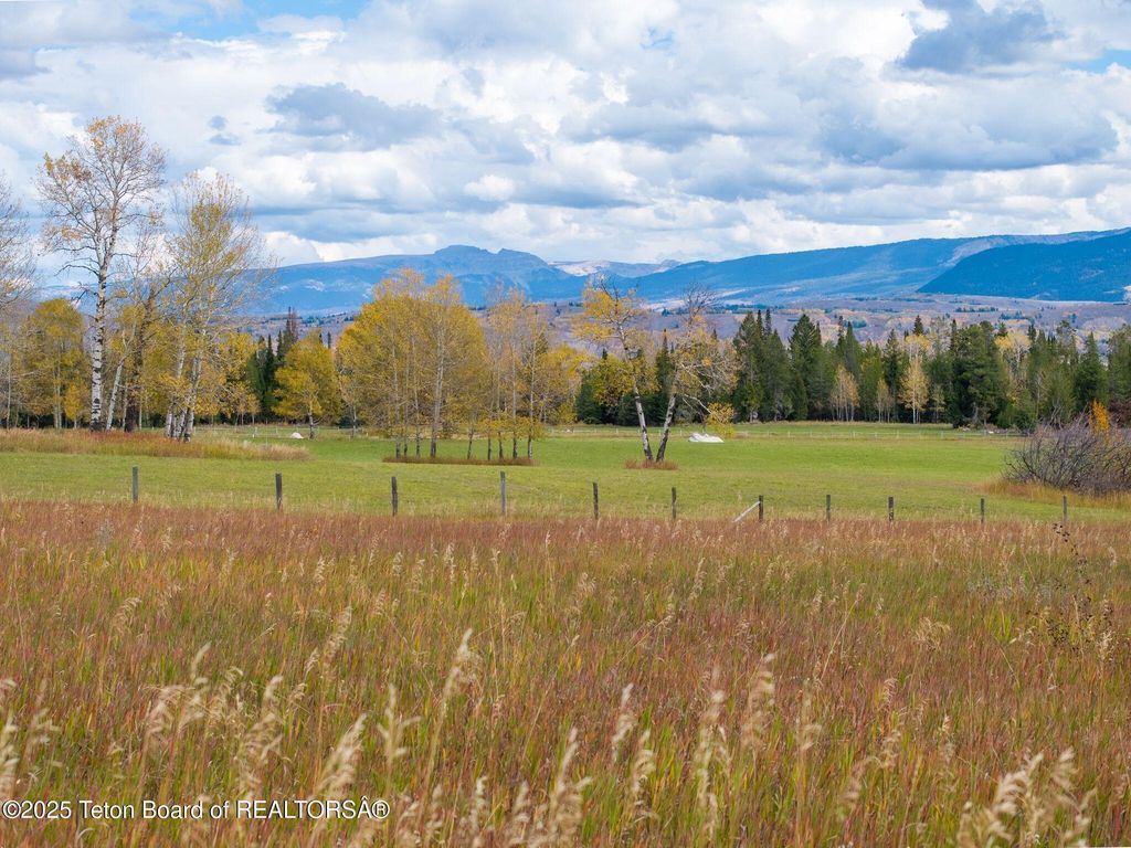 6255 W US HWY 22, Wilson, WY 83014 photo 17