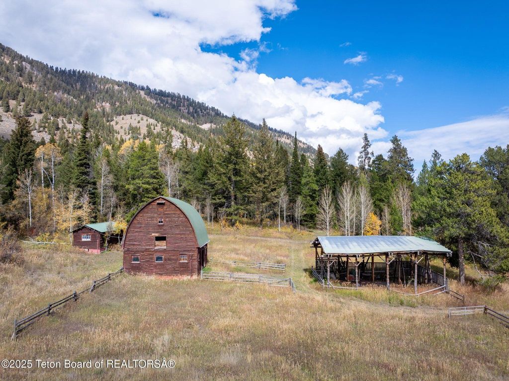 6255 W US HWY 22, Wilson, WY 83014 photo 26