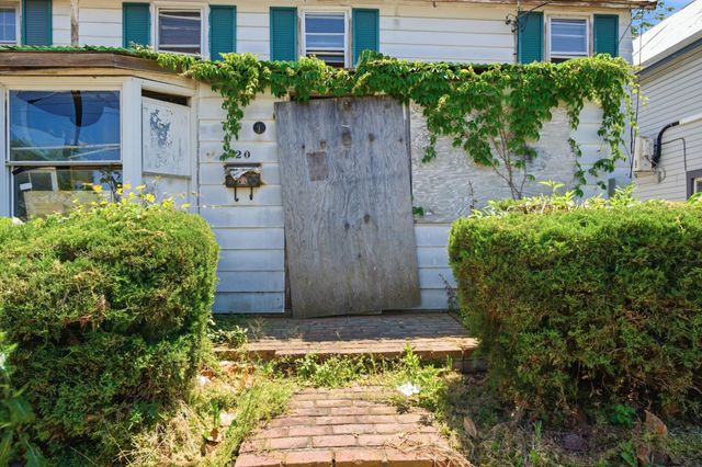 20 W LOCKWOOD ST, Middletown, DE 19709