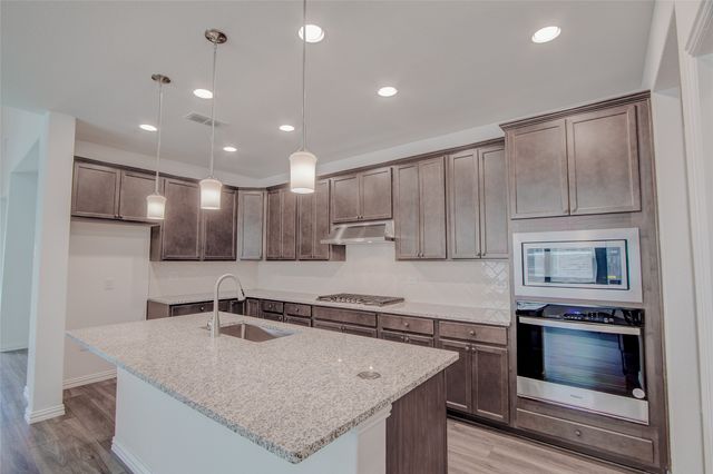 1535 Echo Bluff Drive, Celina, TX 75009