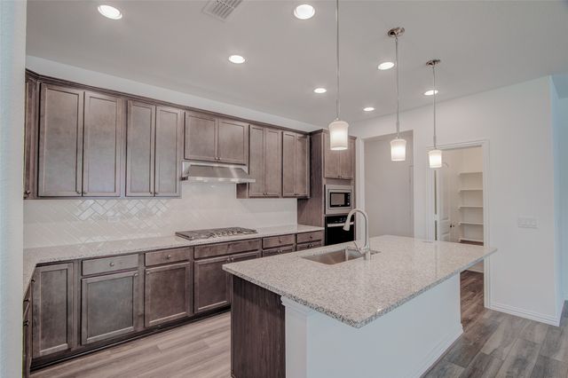 1535 Echo Bluff Drive, Celina, TX 75009