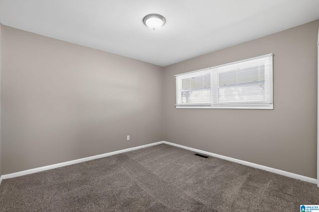 913 27TH AVENUE NE, Center Point, AL 35215