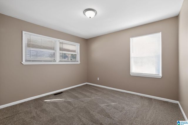 913 27TH AVENUE NE, Center Point, AL 35215