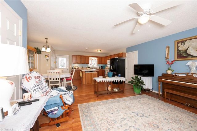 460 Mountview Drive, Mocksville, NC 27028