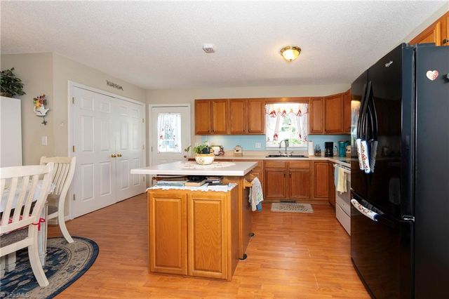 460 Mountview Drive, Mocksville, NC 27028