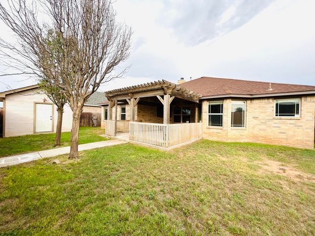 710 N 6th Street, Wolfforth, TX 79382