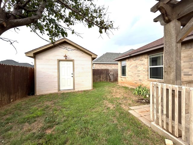 710 N 6th Street, Wolfforth, TX 79382