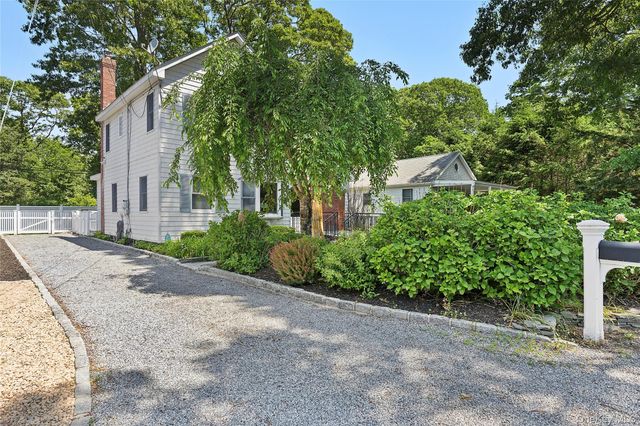 54 Breezy Point Road, Wading River, NY 11792
