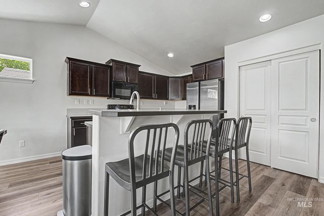 2129 E Elm Grove Dr., Nampa, ID 83686