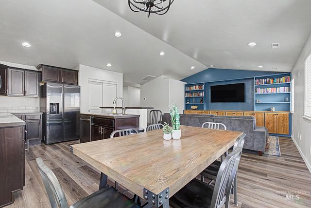 2129 E Elm Grove Dr., Nampa, ID 83686