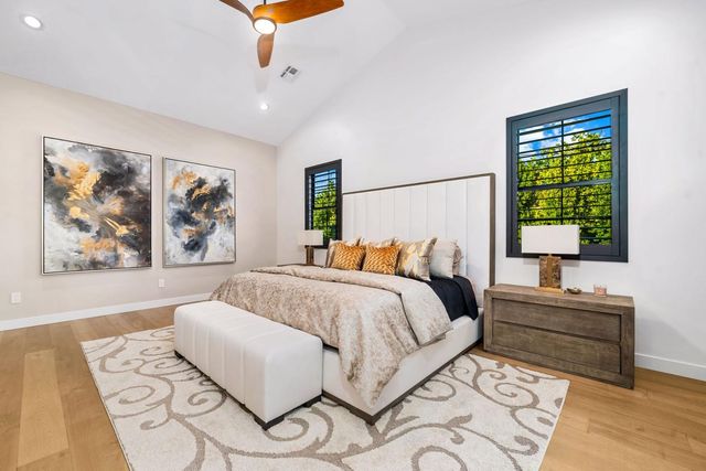 3810 E Clarendon Avenue, Phoenix, AZ 85018