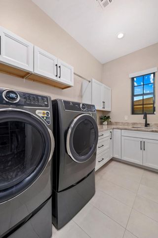 3810 E Clarendon Avenue, Phoenix, AZ 85018