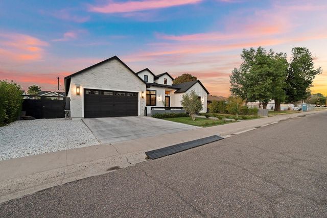 3810 E Clarendon Avenue, Phoenix, AZ 85018