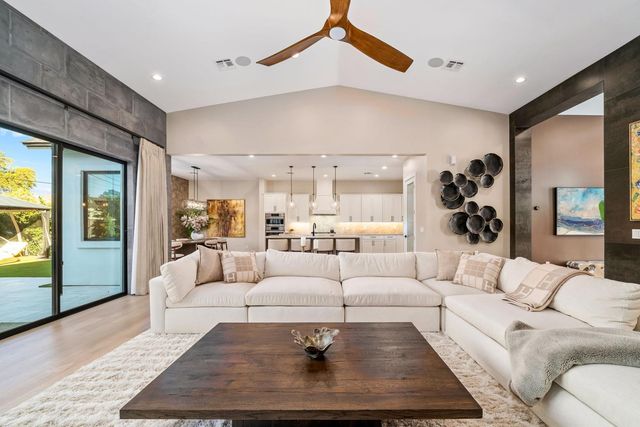 3810 E Clarendon Avenue, Phoenix, AZ 85018
