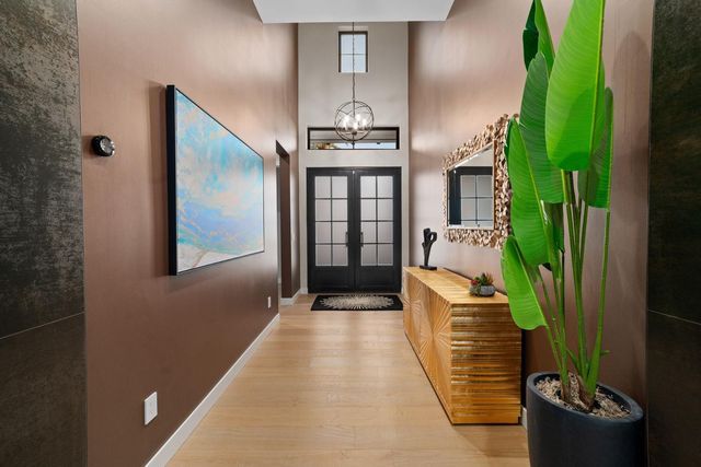 3810 E Clarendon Avenue, Phoenix, AZ 85018