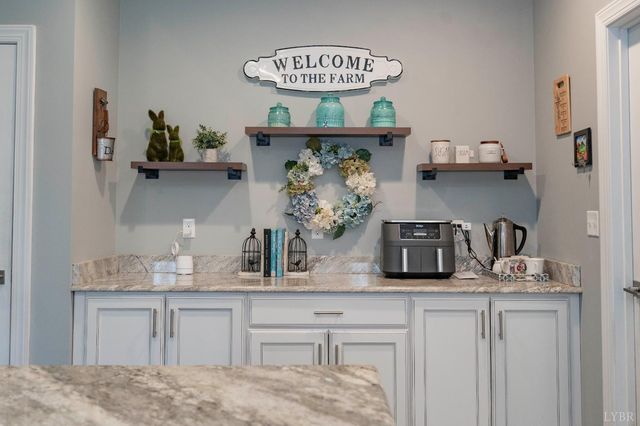 1258 Gladden Circle, Forest, VA 24551