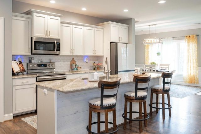 1258 Gladden Circle, Forest, VA 24551