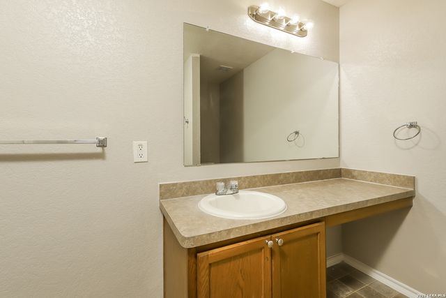 4522 Safe Harbor, San Antonio, TX 78244