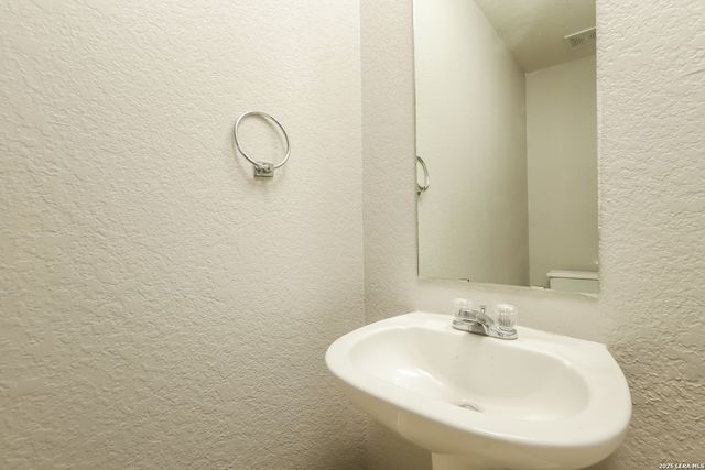 4522 Safe Harbor, San Antonio, TX 78244