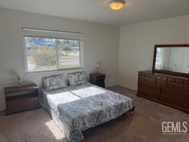 604 River Oaks Drive, Bakersfield, CA 93309