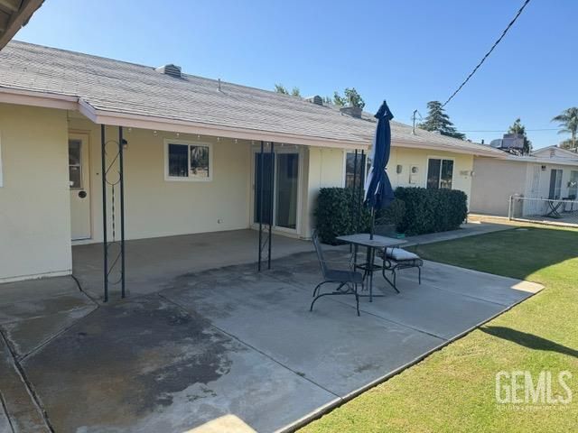 604 River Oaks Drive, Bakersfield, CA 93309