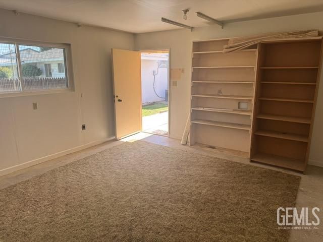 604 River Oaks Drive, Bakersfield, CA 93309