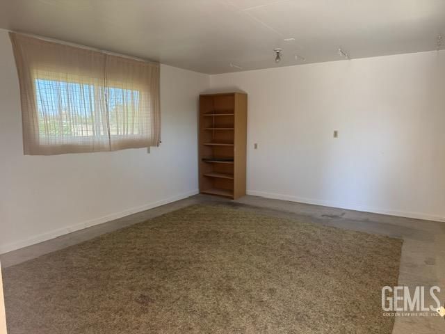 604 River Oaks Drive, Bakersfield, CA 93309