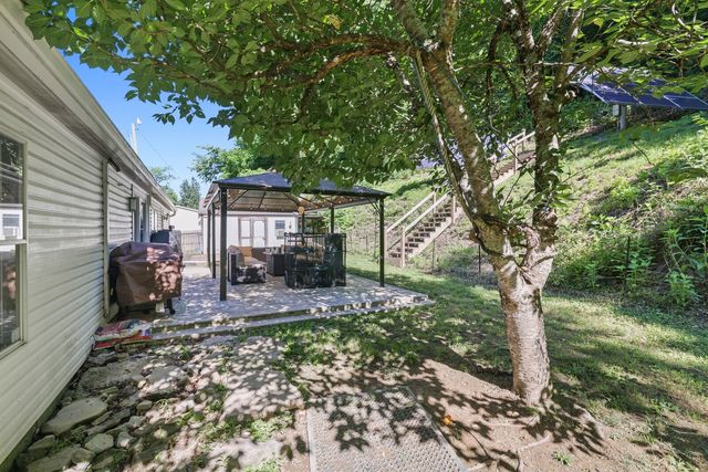 183 Henry Rd, Goodlettsville, TN 37072