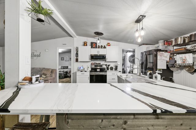 183 Henry Rd, Goodlettsville, TN 37072