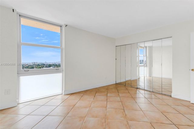 2350 NE 135th Street 1510, North Miami, FL 33181