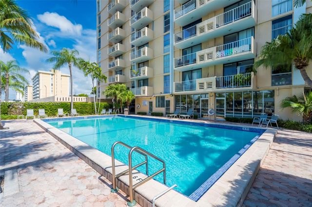 2350 NE 135th Street 1510, North Miami, FL 33181
