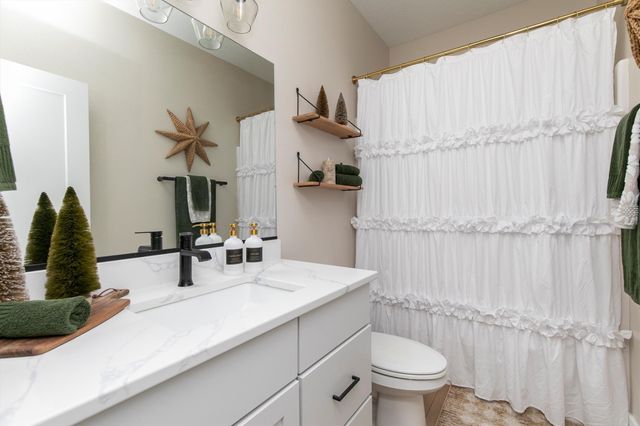 3981 Westgate Parkway, Clive, IA 50325