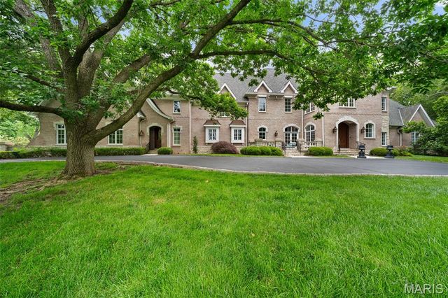 760 Kent Road, Ladue, MO 63124