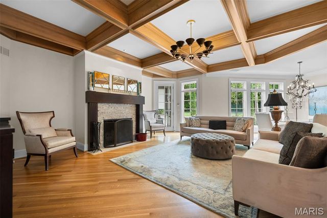 760 Kent Road, Ladue, MO 63124