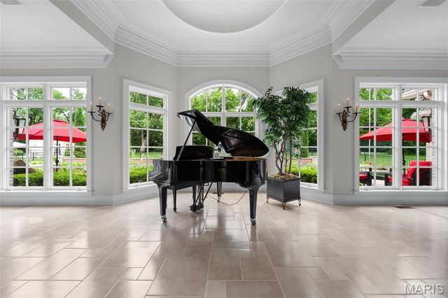 760 Kent Road, Ladue, MO 63124