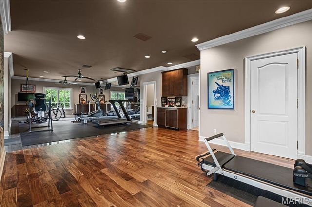 760 Kent Road, Ladue, MO 63124
