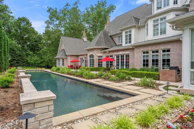 760 Kent Road, Ladue, MO 63124