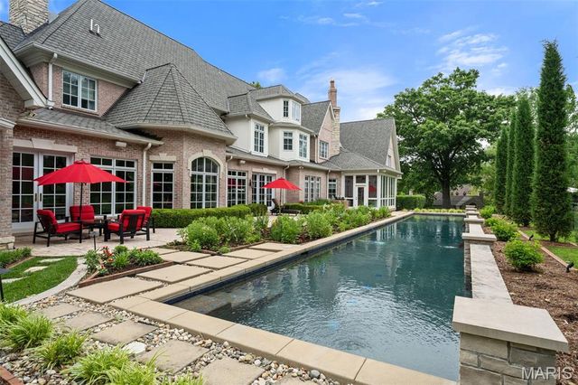 760 Kent Road, Ladue, MO 63124