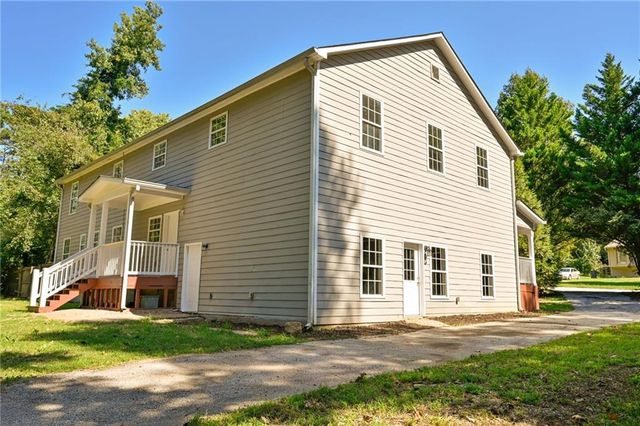 3205 Newcastle Way, Snellville, GA 30039