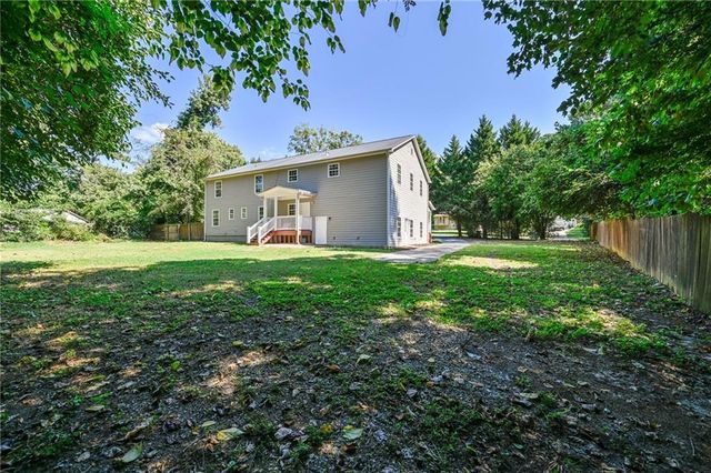 3205 Newcastle Way, Snellville, GA 30039