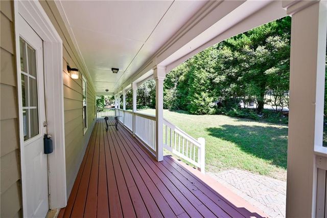 3205 Newcastle Way, Snellville, GA 30039