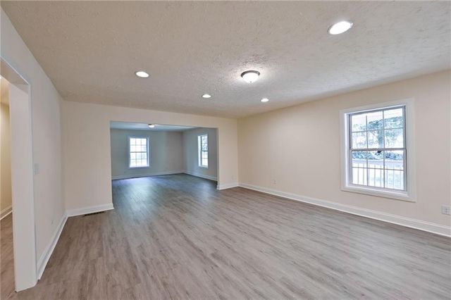 3205 Newcastle Way, Snellville, GA 30039