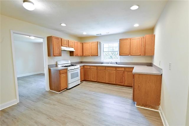 3205 Newcastle Way, Snellville, GA 30039