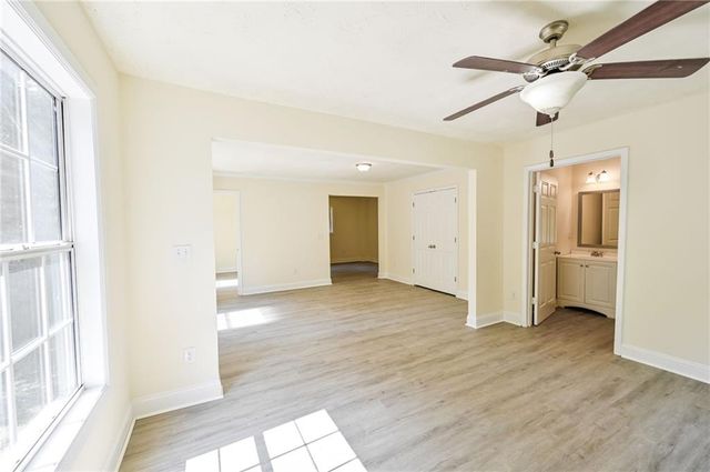 3205 Newcastle Way, Snellville, GA 30039