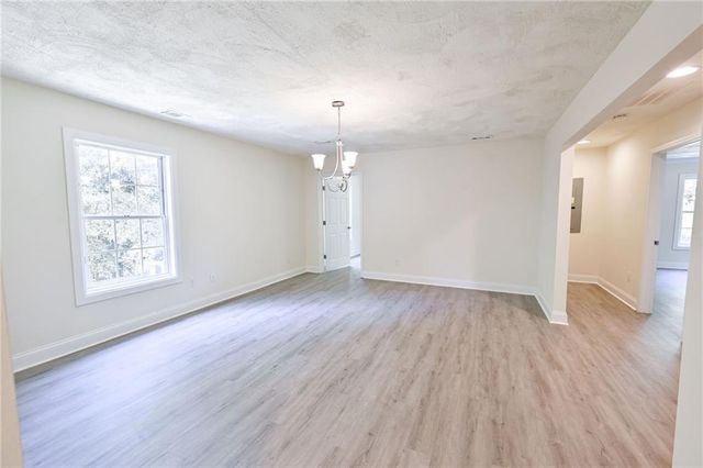 3205 Newcastle Way, Snellville, GA 30039