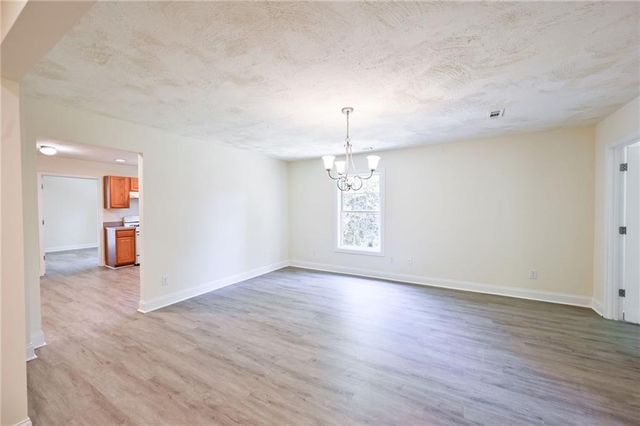 3205 Newcastle Way, Snellville, GA 30039