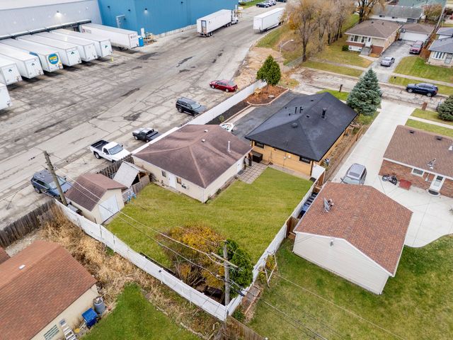 7656 W 80th Place, Bridgeview, IL 60455