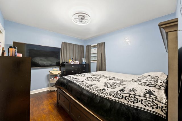 7656 W 80th Place, Bridgeview, IL 60455